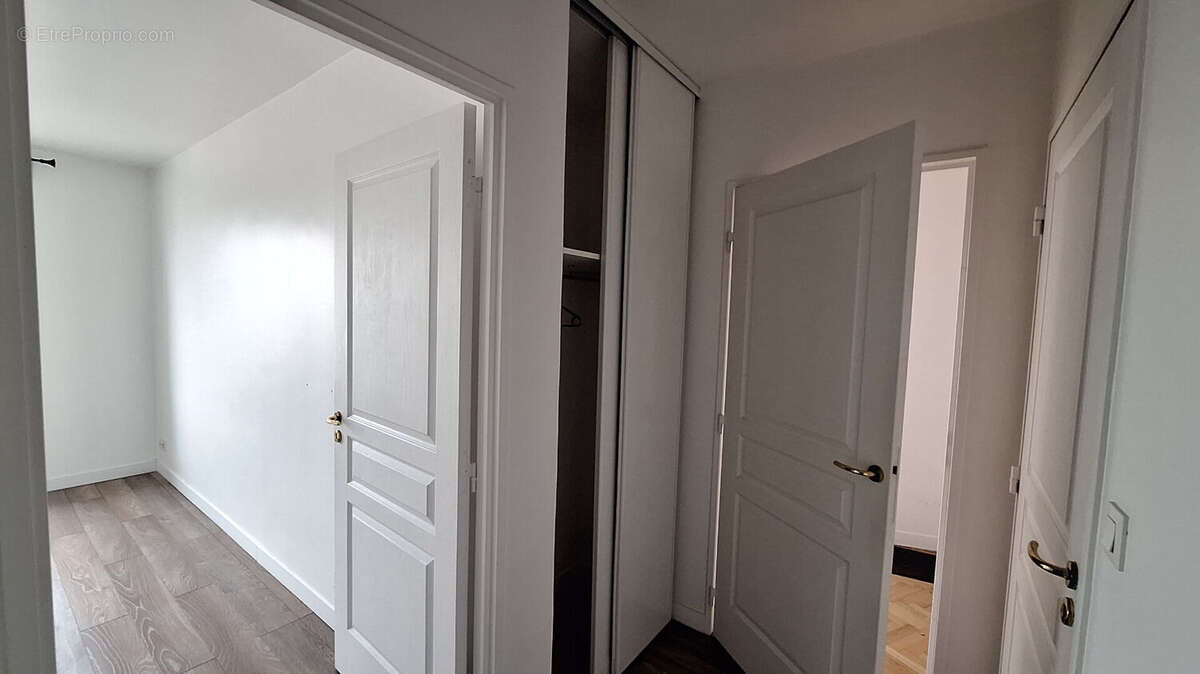 Appartement à LE PLESSIS-ROBINSON