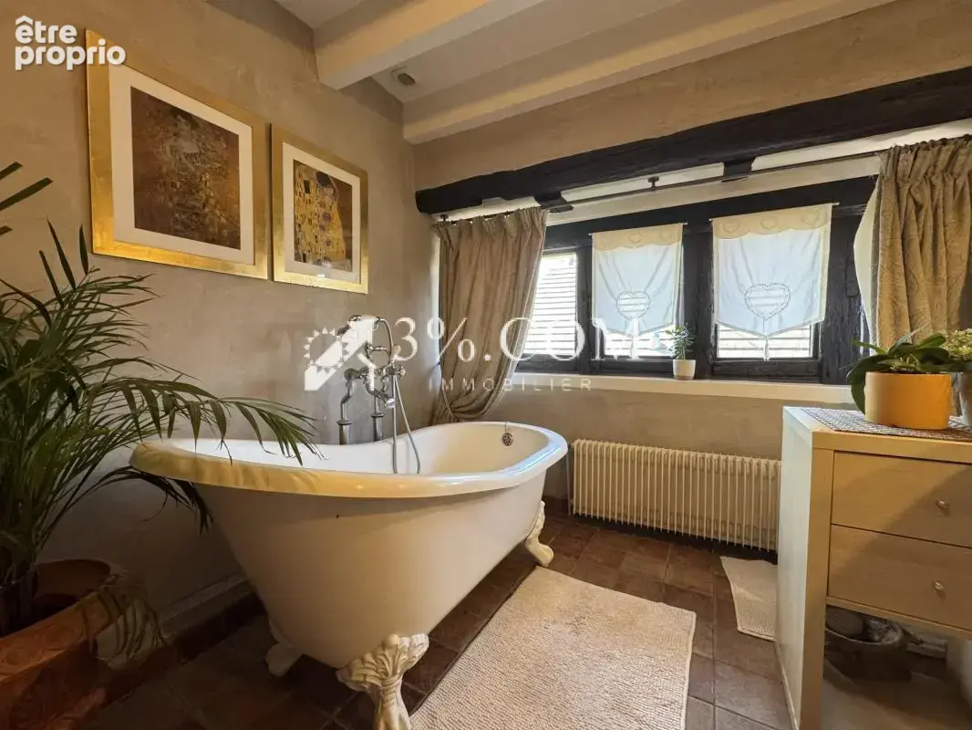 3%COM Demeure de charme 290m2 - 5 chambres - 4 salles de bai - photo 8
