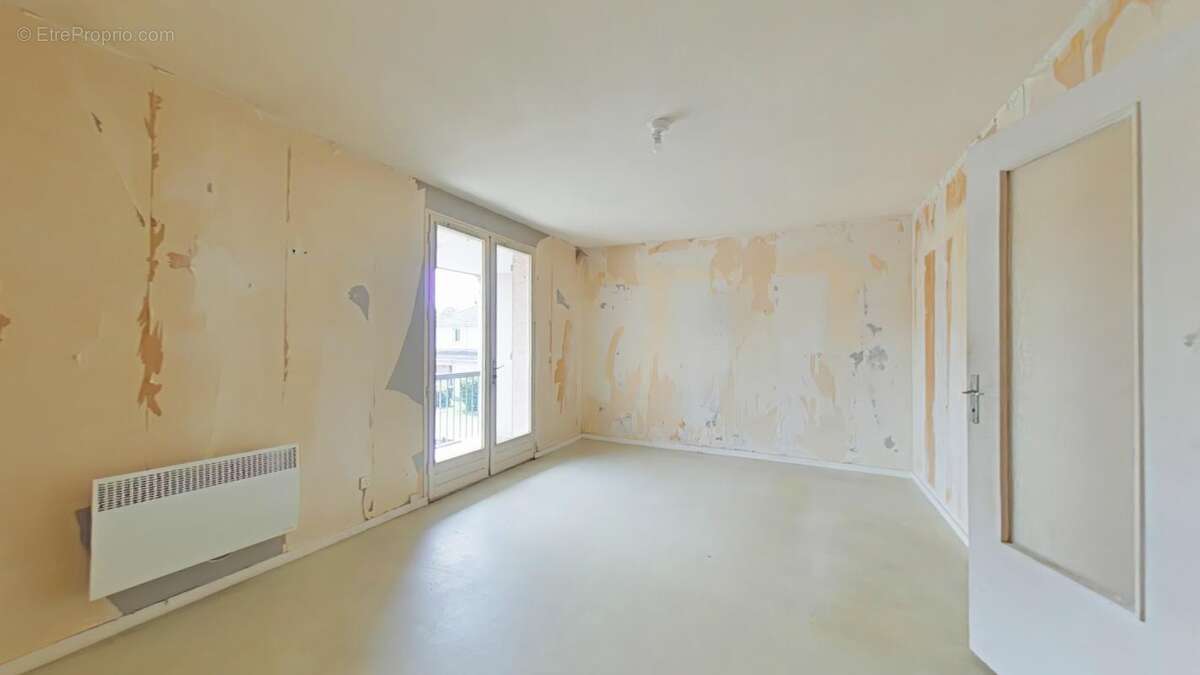 Appartement à SOUES