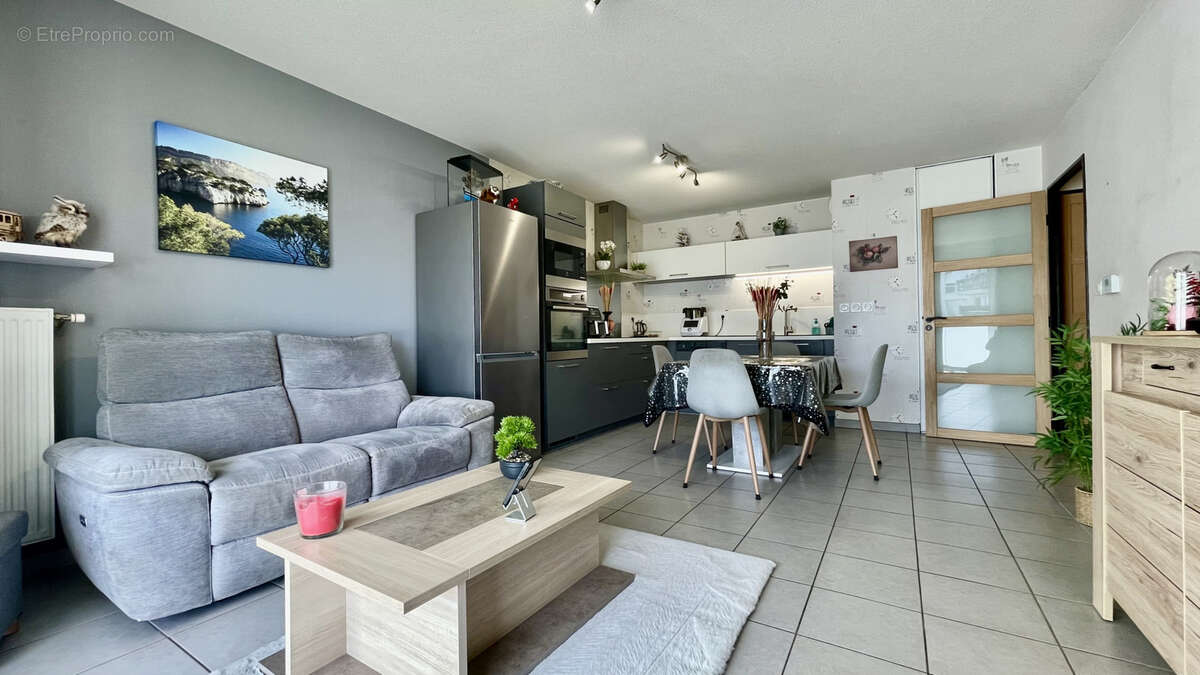 Appartement à BRON