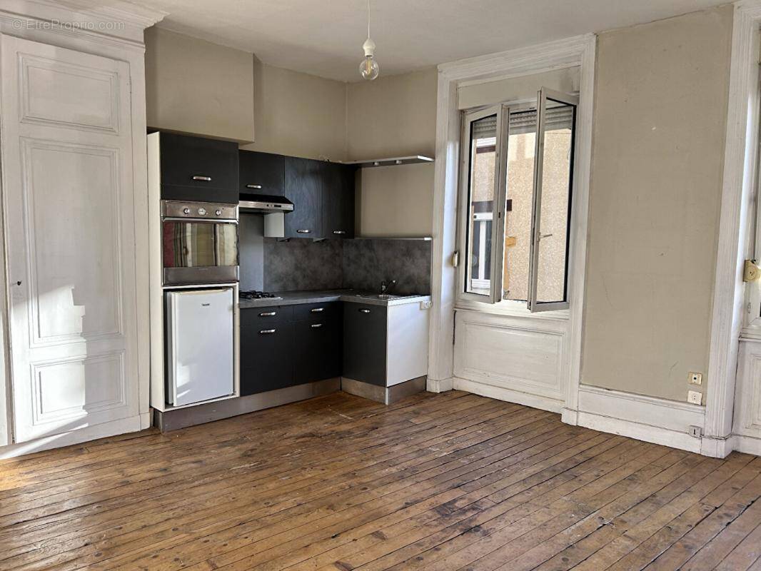 Appartement à BESSENAY