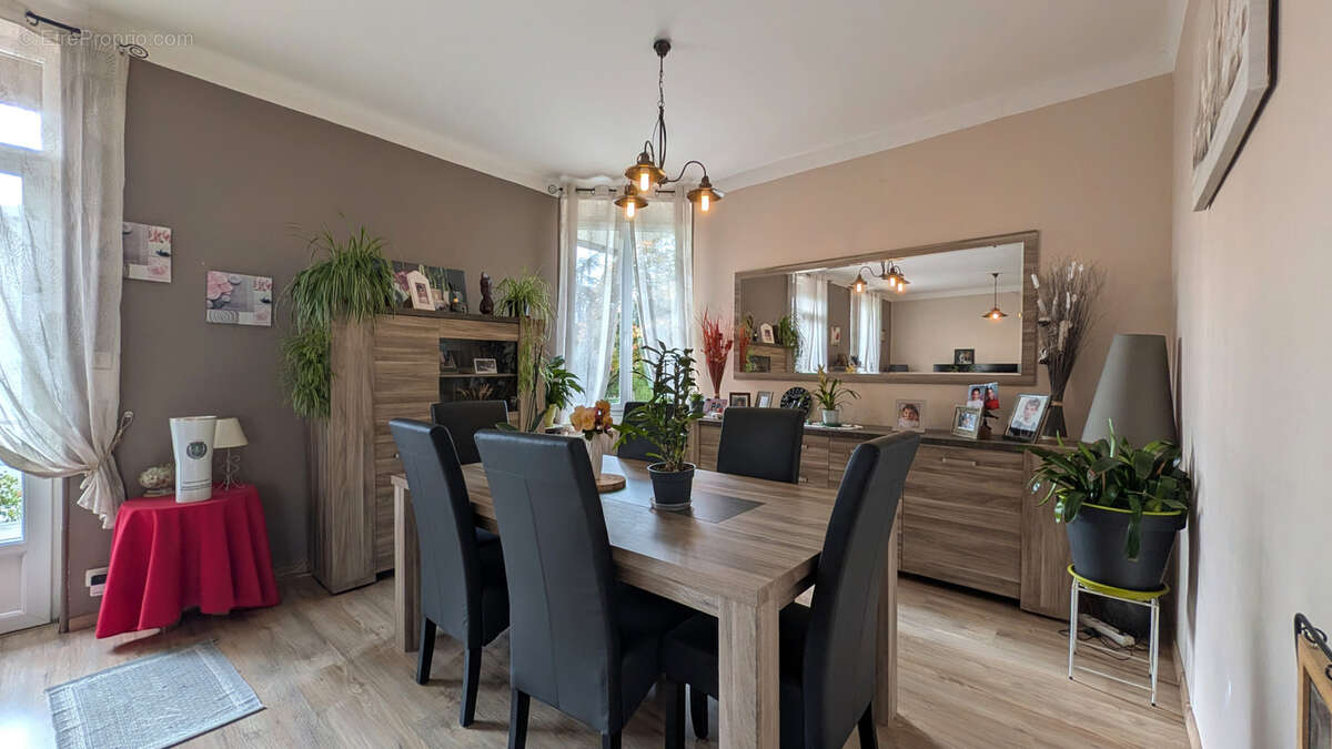 Maison à LA COURONNE