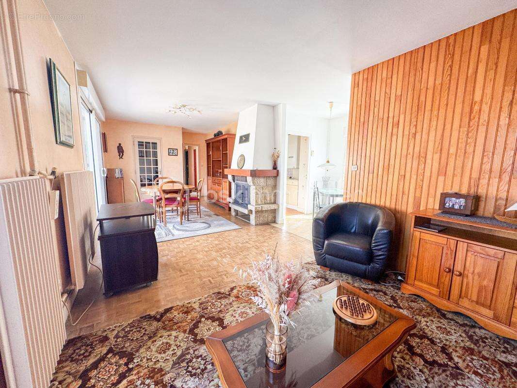 Maison à SAINT-ARMEL