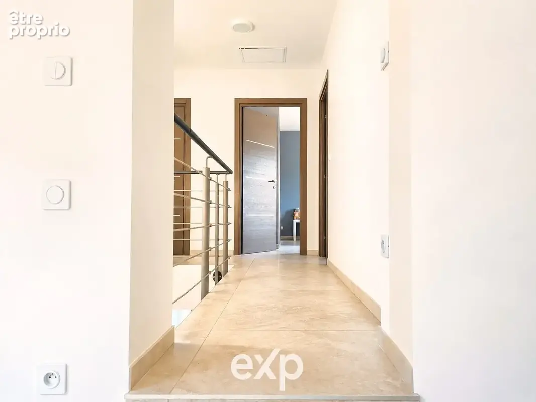Maison 8 pièces 205 m² à vendre à Pontcharra (38530) - photo 8