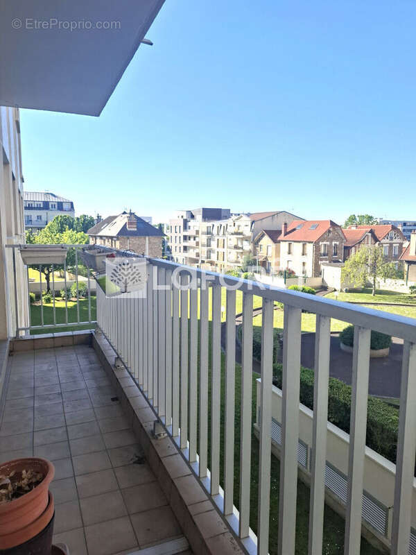 Appartement à VILLEMOMBLE