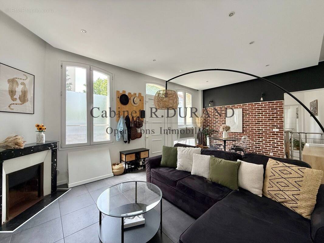 Appartement à COLOMBES