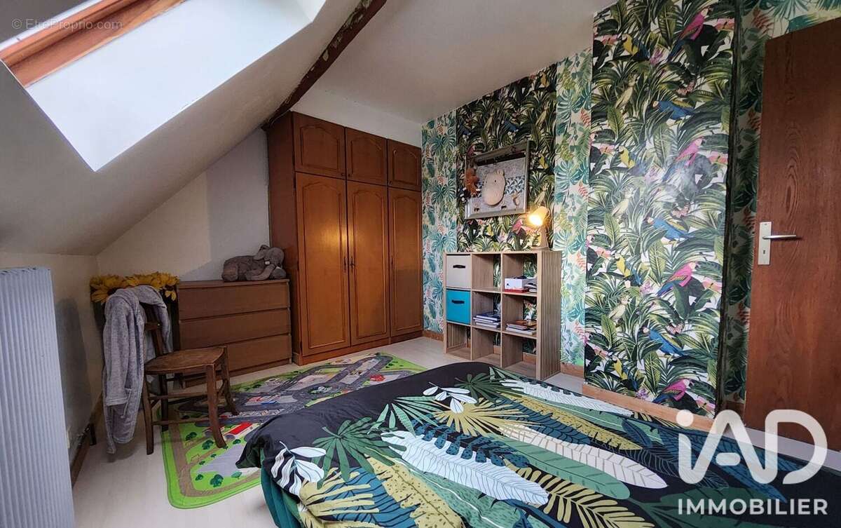 Maison 135 m² à Concriers  - photo 9