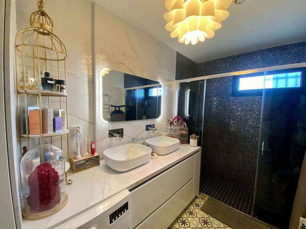 Maison à SAINT-MARCEL