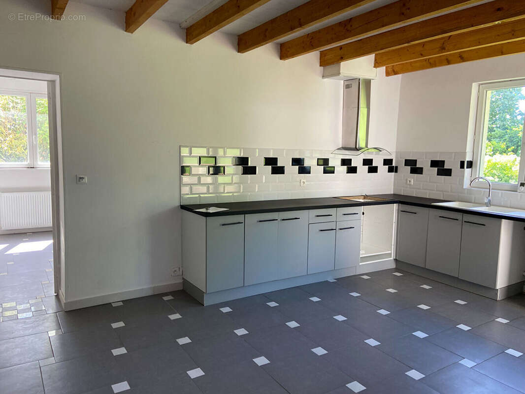 Maison à PARIGNY-LES-VAUX