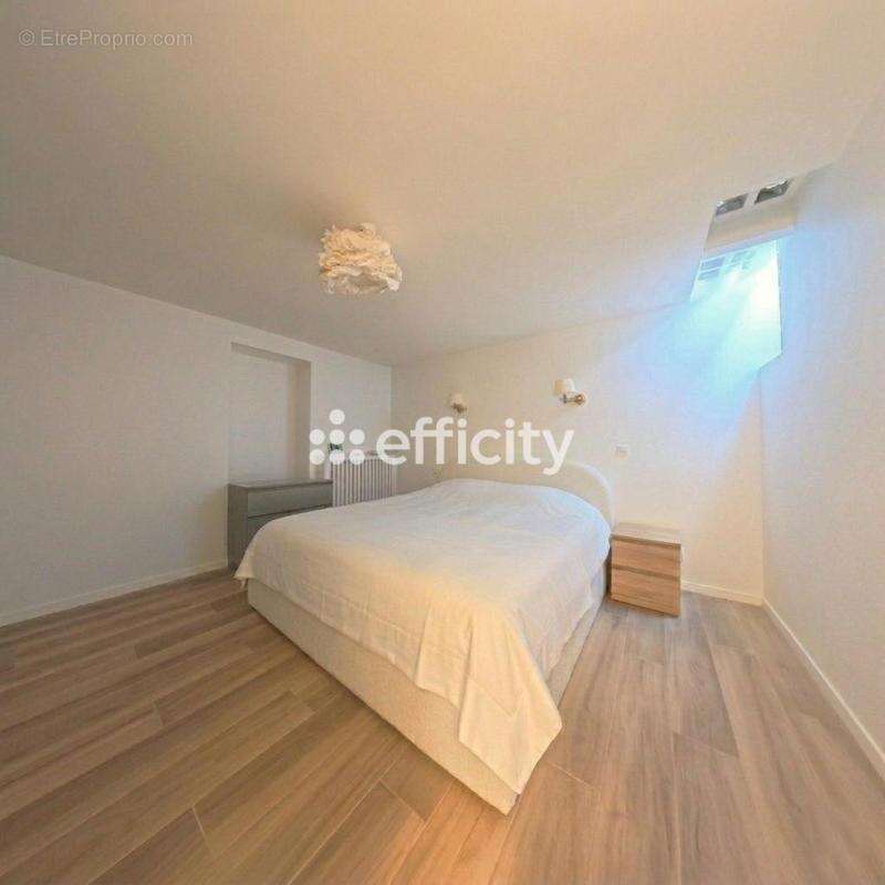 Appartement à PARIS-12E