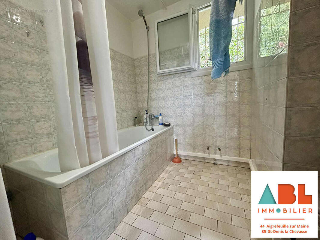 Maison à SAINT-DENIS-LA-CHEVASSE