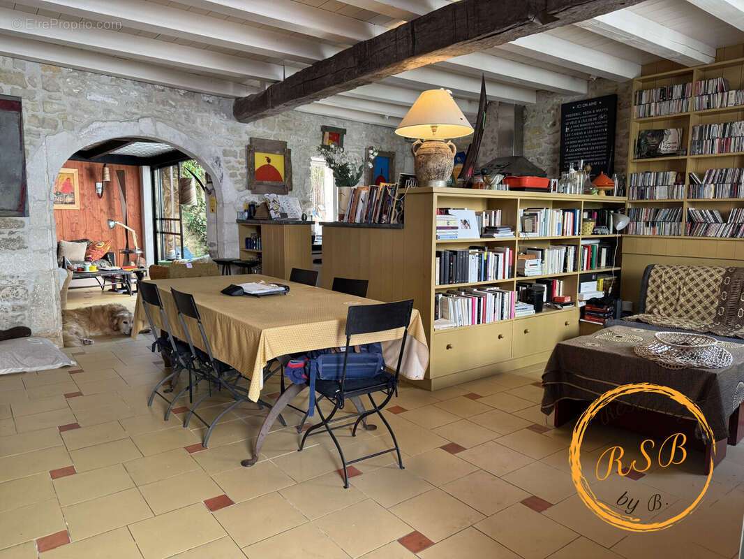 Maison 87 m² à La Flotte  - photo 3