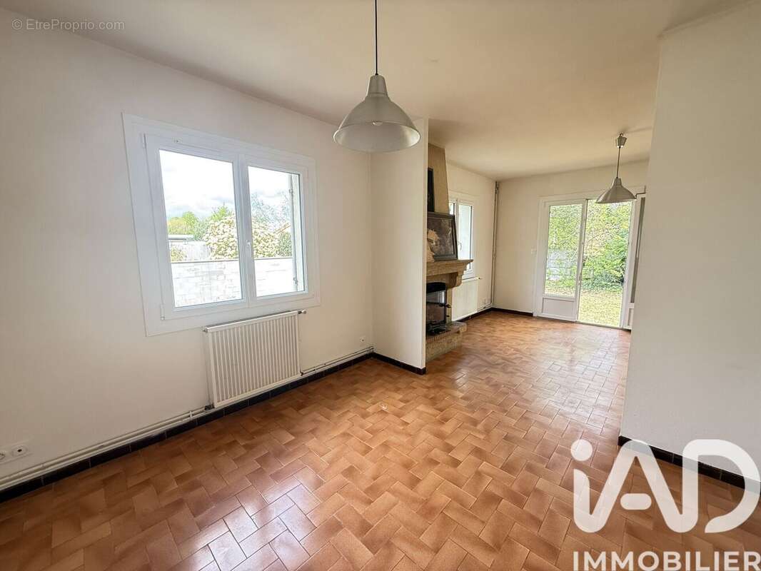 Photo 6 - Maison à MONTUSSAN