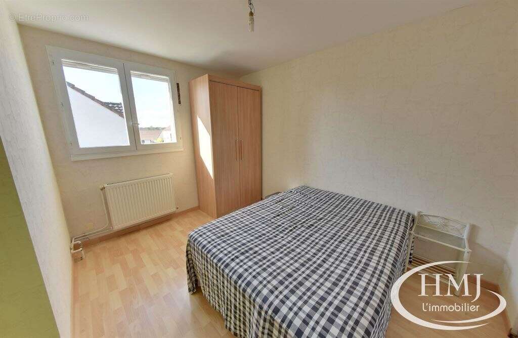 Maison à COURCOURONNES