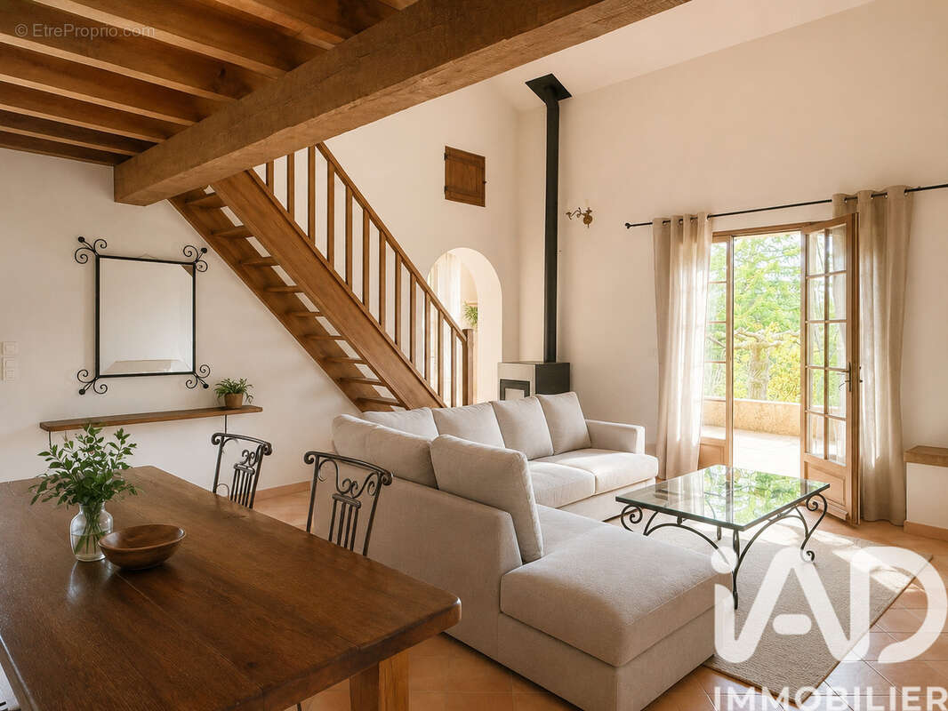 Photo 4 - Maison à VILLES-SUR-AUZON