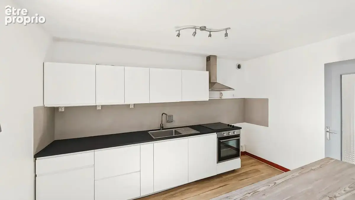 Appartement lumineux sous les toits, La Riche - photo 6