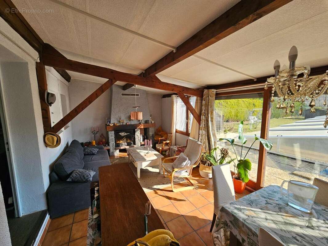 Photo 2 - Maison à SAINT-YORRE