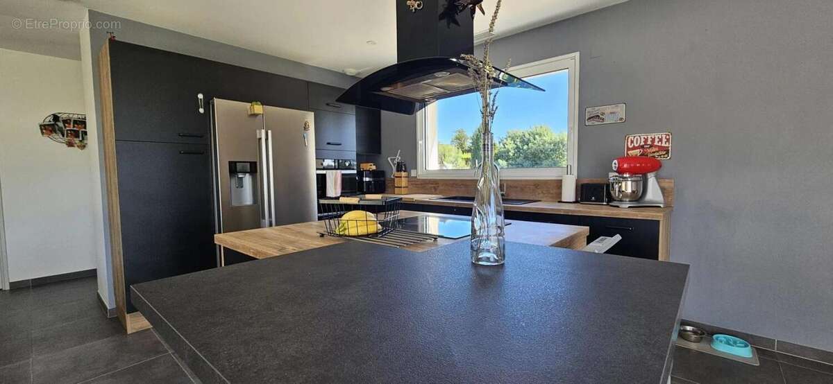 Maison à COURS-DE-PILE