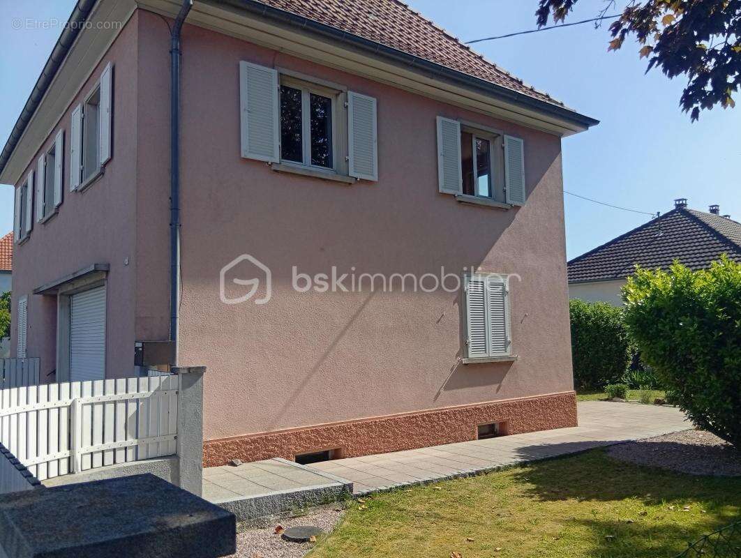 Immeuble avec garage Double potentiel habitation ou investissement - photo 12