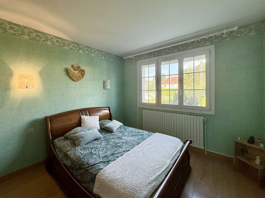 Maison à COULOMMIERS