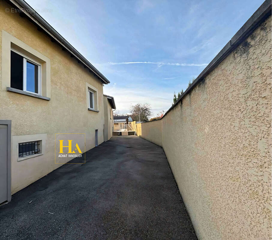 Maison à BOURG-DE-PEAGE