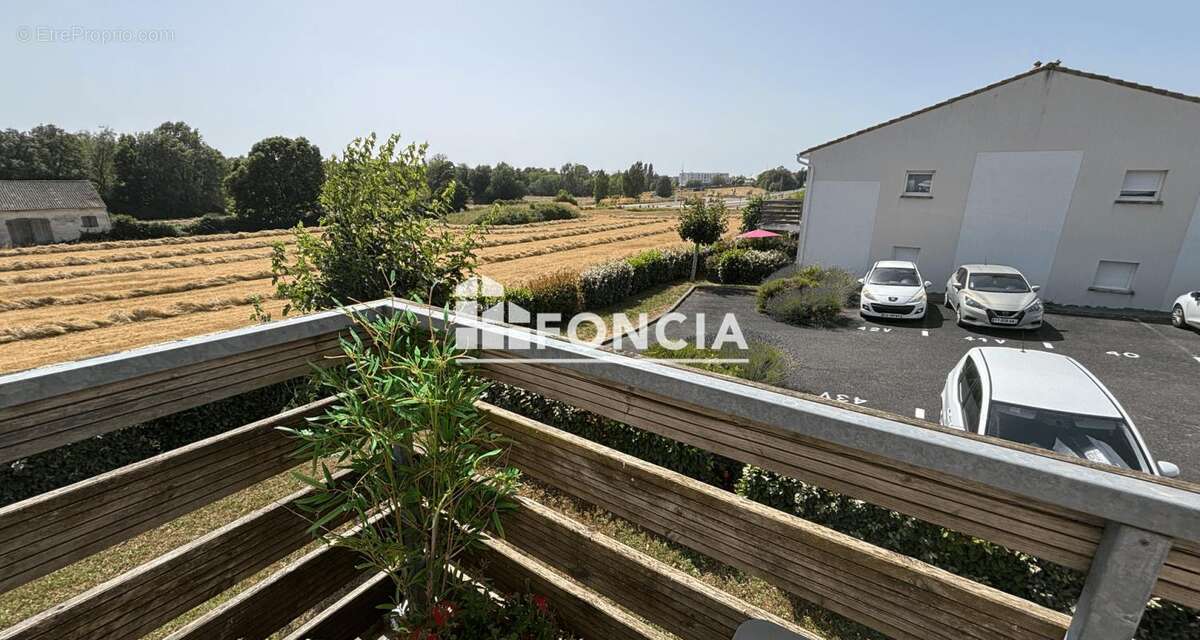 Appartement T2 - loué - résidence Jonzac - photo 4