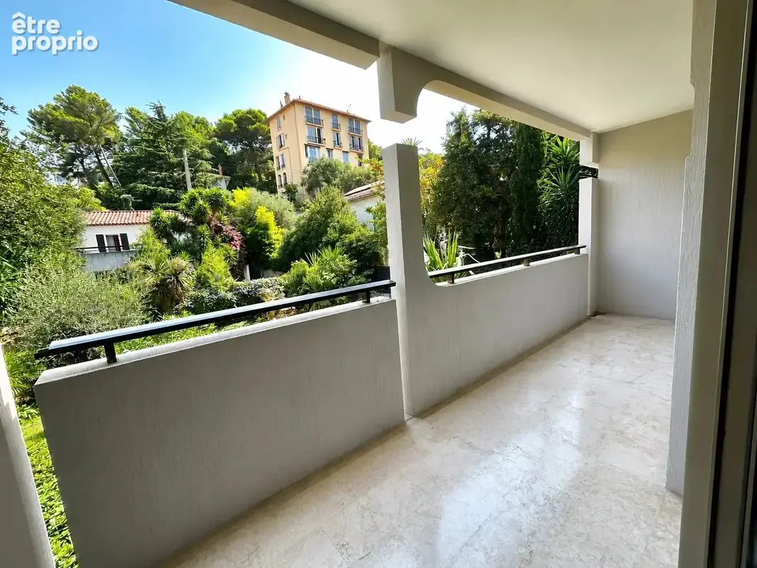 Appartement à LE CANNET
