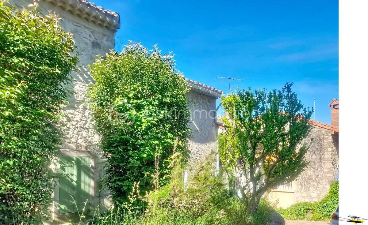 Appartement à ROGNAC