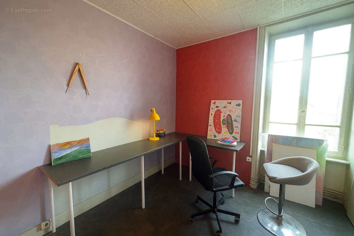 Maison à SAINT-GERMAIN-LAVAL