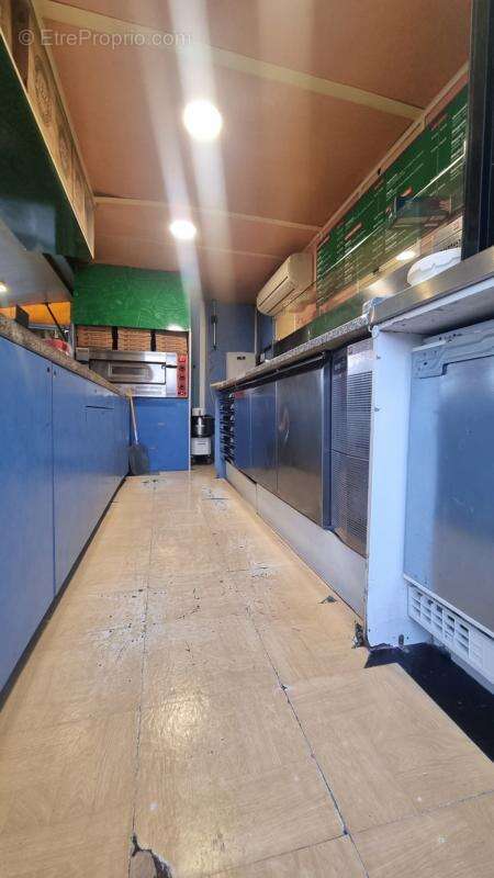 Commerce à CAVEIRAC