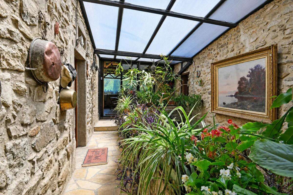 Maison de 10 pièces de 197 m² à Saint-Florent-sur-Auzonnet - photo 9