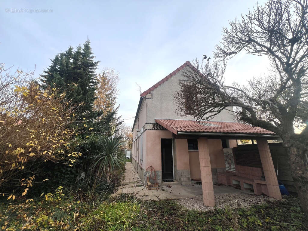 Maison à SENS