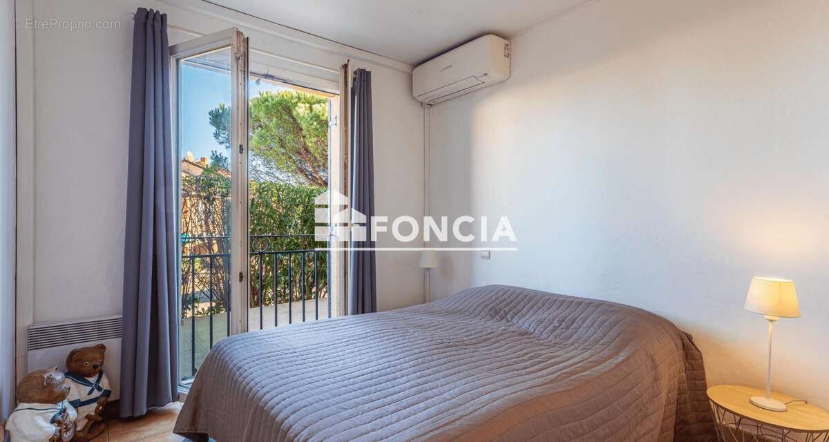 Appartement à LA CROIX-VALMER