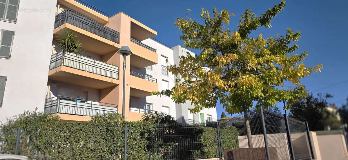 Appartement à FREJUS