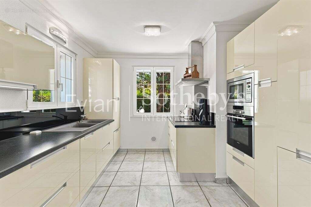 Villa pieds dans l’eau Anthy-sur-Léman - photo 13