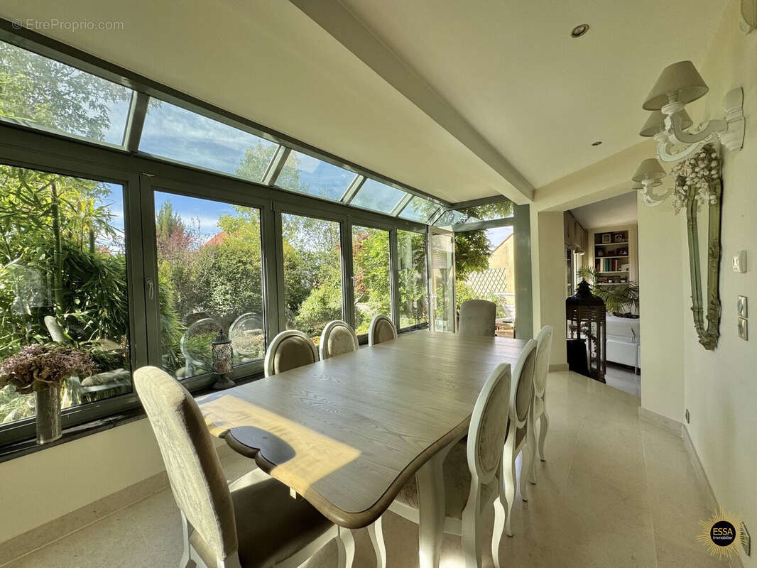 Maison à NOISY-LE-ROI