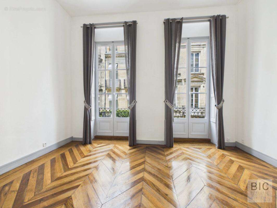 A vendre beau T3 avec balcons et cave - photo 8