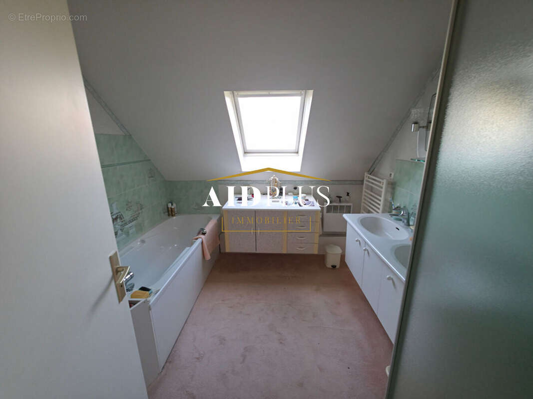 Maison à SAINT-LEU-LA-FORET