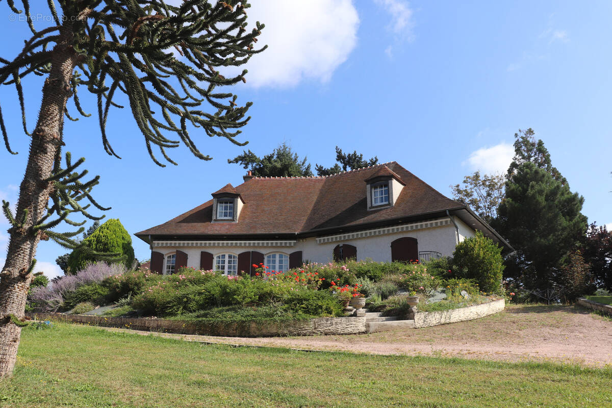 Maison à SAINT-LOUP