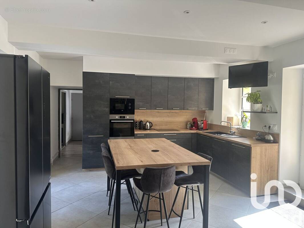 Photo 1 - Maison à YVRE-LE-POLIN