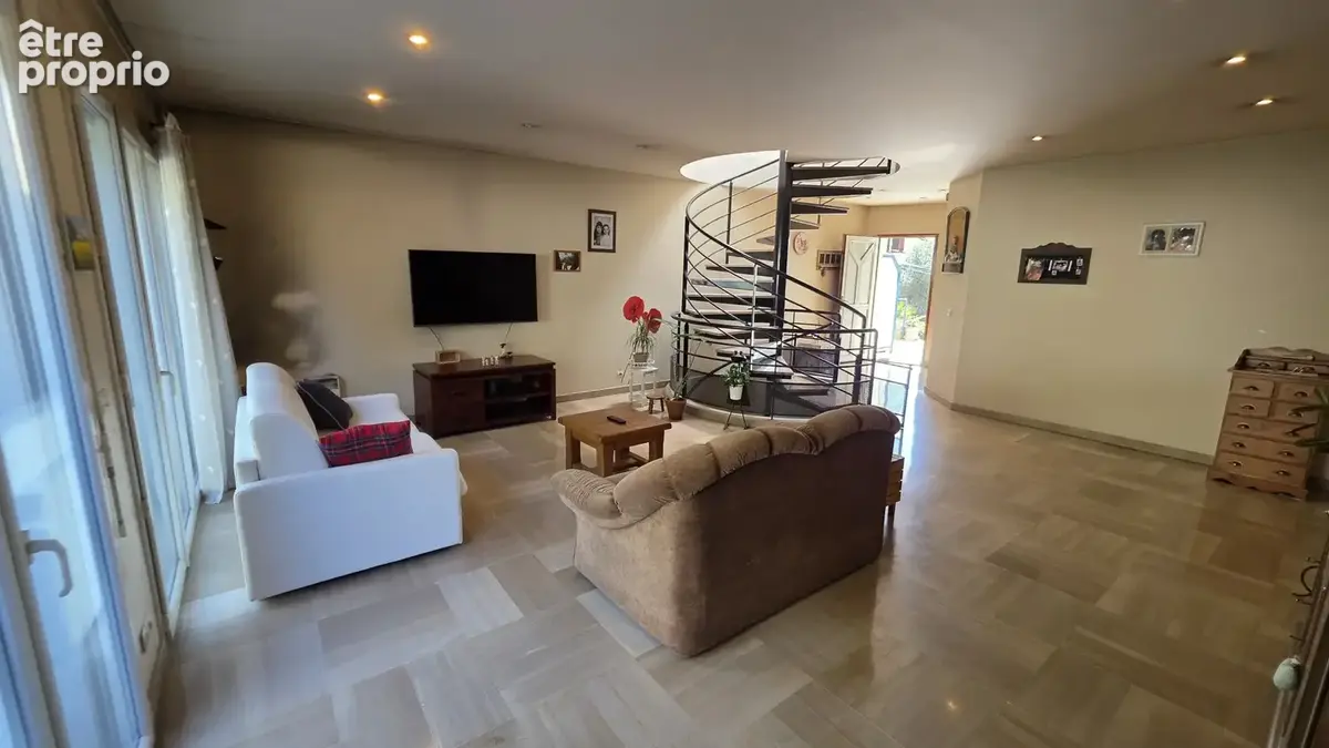Pavillon familial de 120 m2  Vert Galant, Tremblay-en-France - photo 2