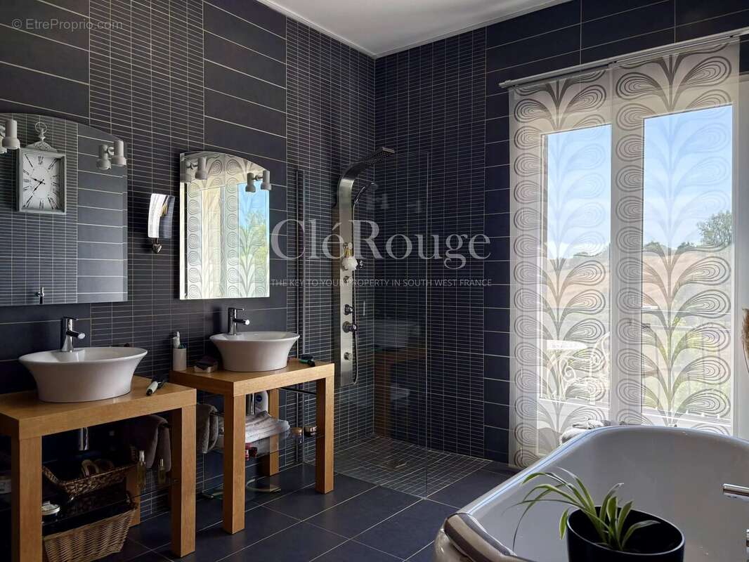 Proche de Tombebœuf – Belle maison lumineuse de 3 chambres avec piscine dans un cadre privilégié - photo 8