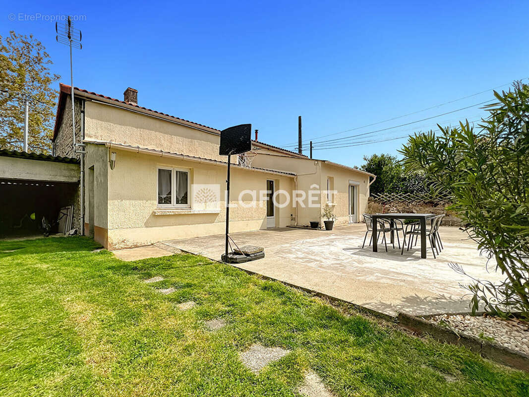 Maison à DOUE-LA-FONTAINE