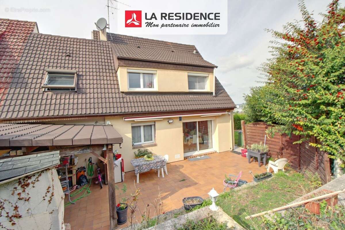 Maison à MAGNANVILLE