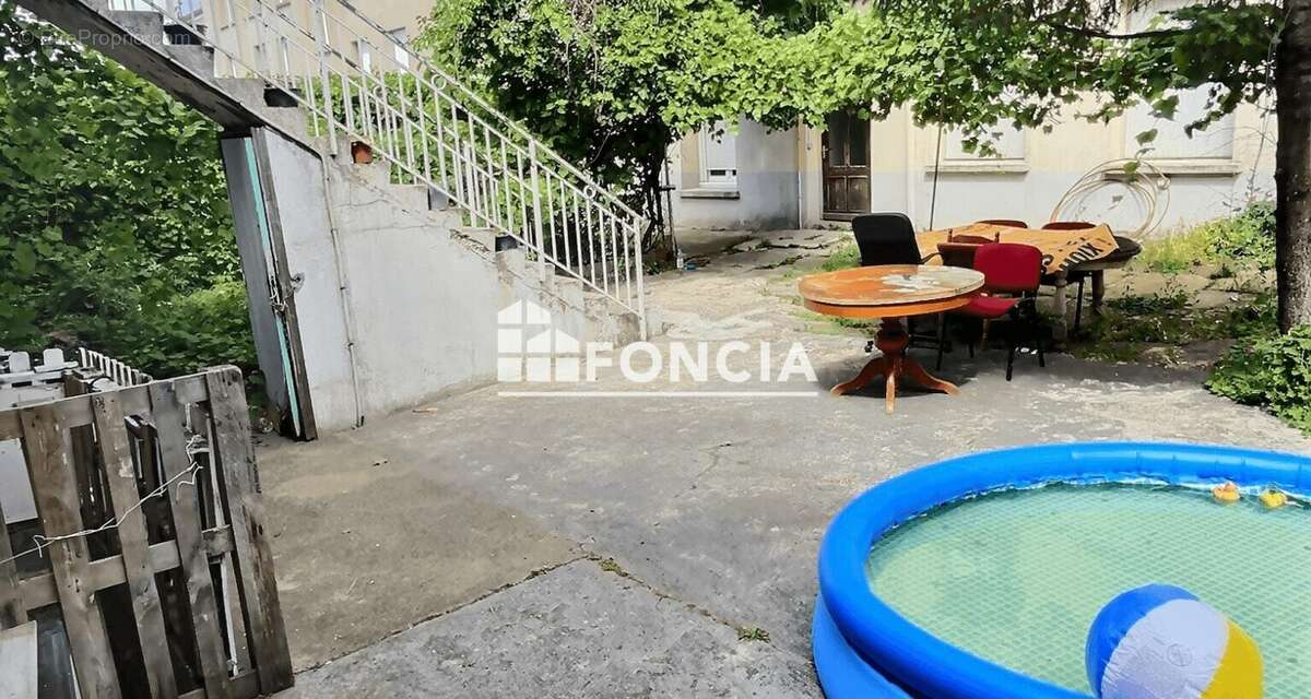 Appartement à SAINT-ETIENNE