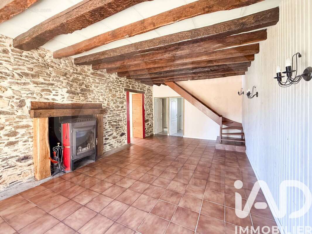Photo 3 - Maison à LAGRAULIERE