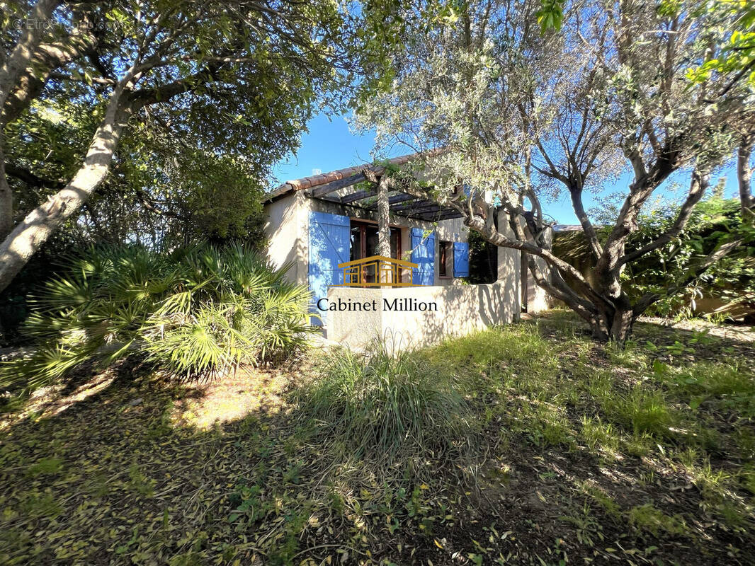 Appartement à VIC-LA-GARDIOLE