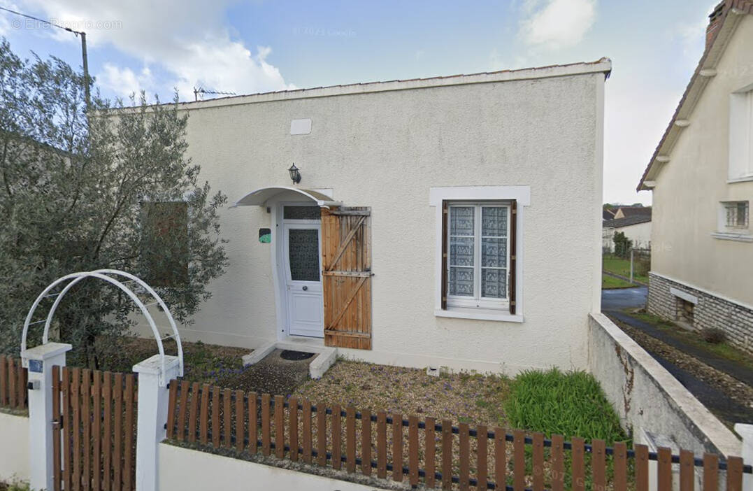 Maison à CHATELLERAULT