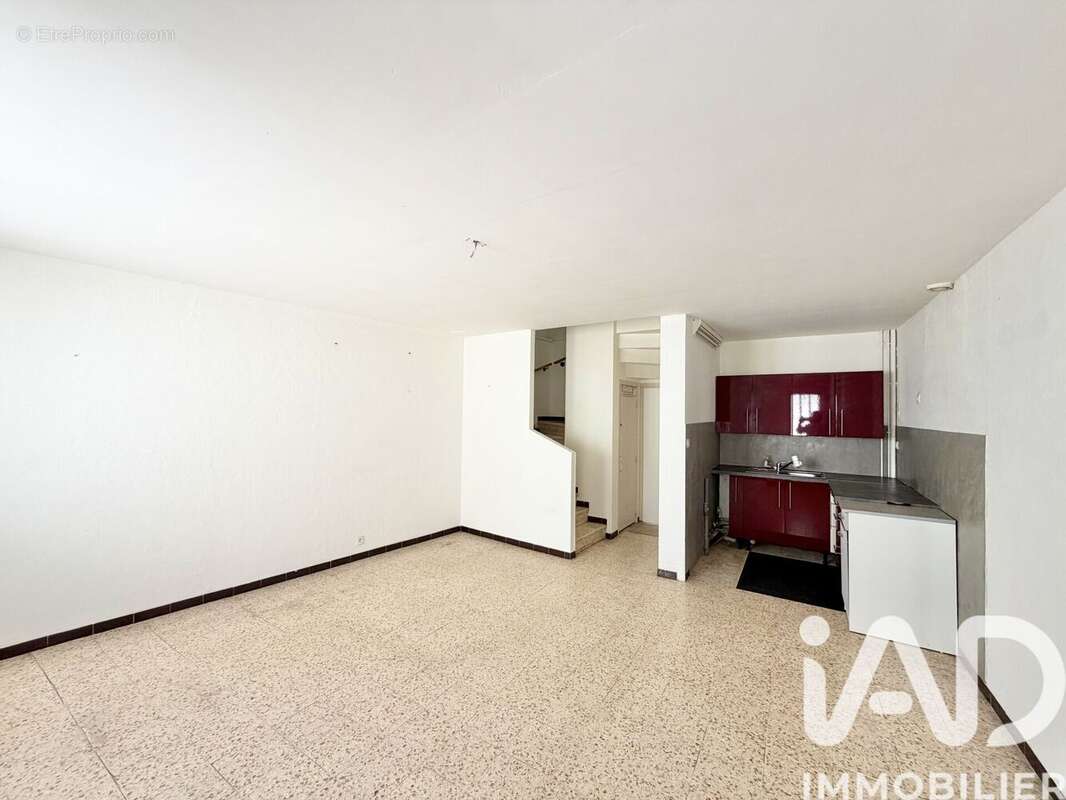 Maison 50 m² à Sainte-Eulalie  - photo 7