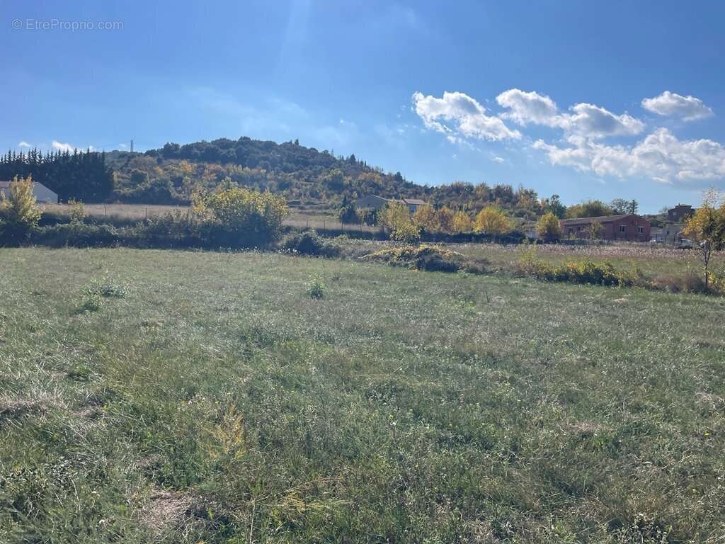 Terrain à LE PRADAL